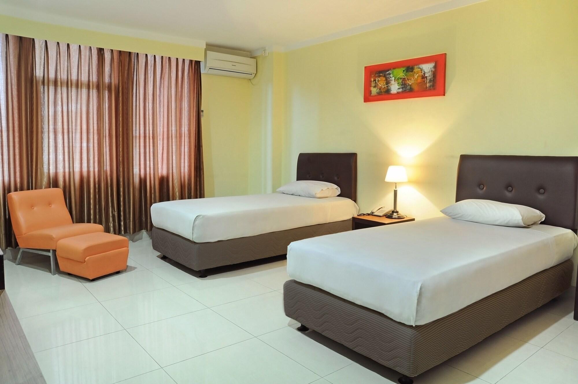 Hotel Banyuwangi Sintera Yakarta Exterior foto