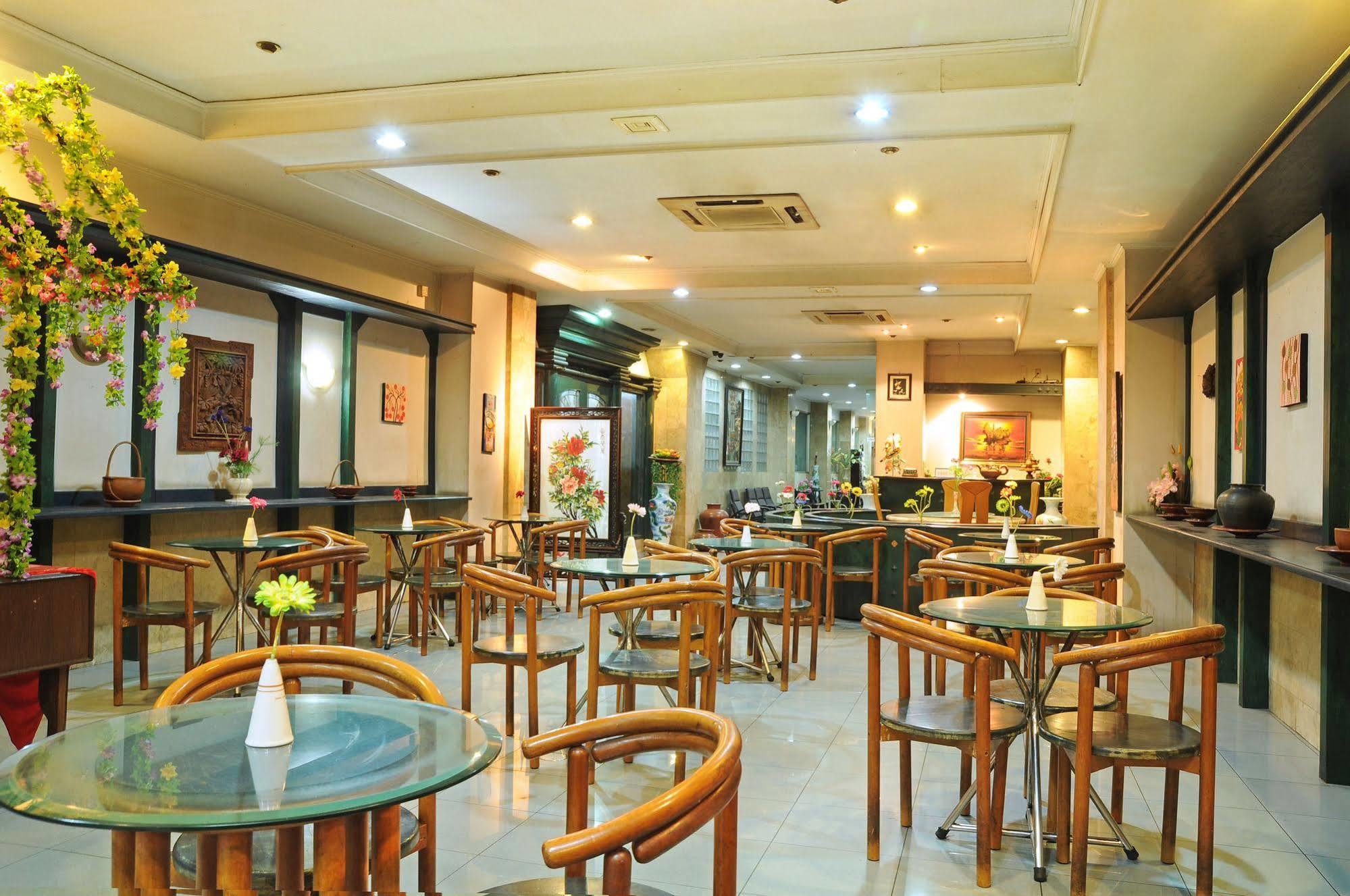 Hotel Banyuwangi Sintera Yakarta Exterior foto